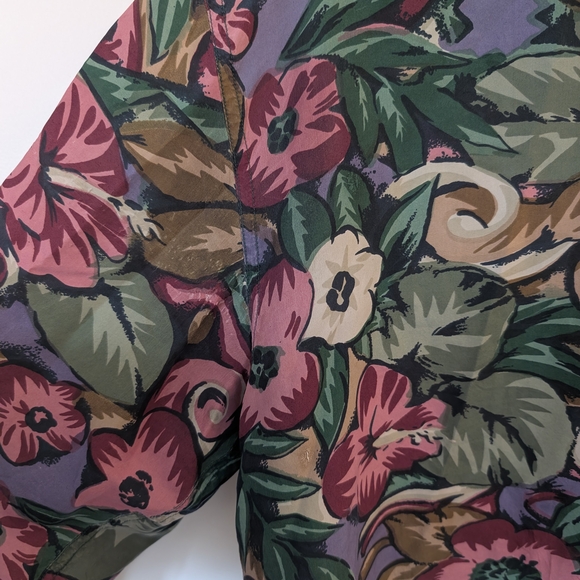 HER Vintage Floral Button-Up Blouse in Pink & Green - Picture 2 of 5